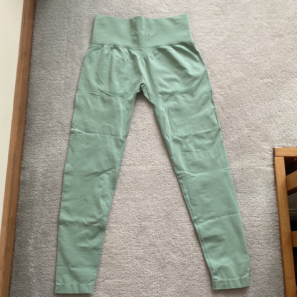 NVGTN Contour Seamless Leggings (Sage-M)